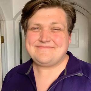 Meet your Posher, Tom